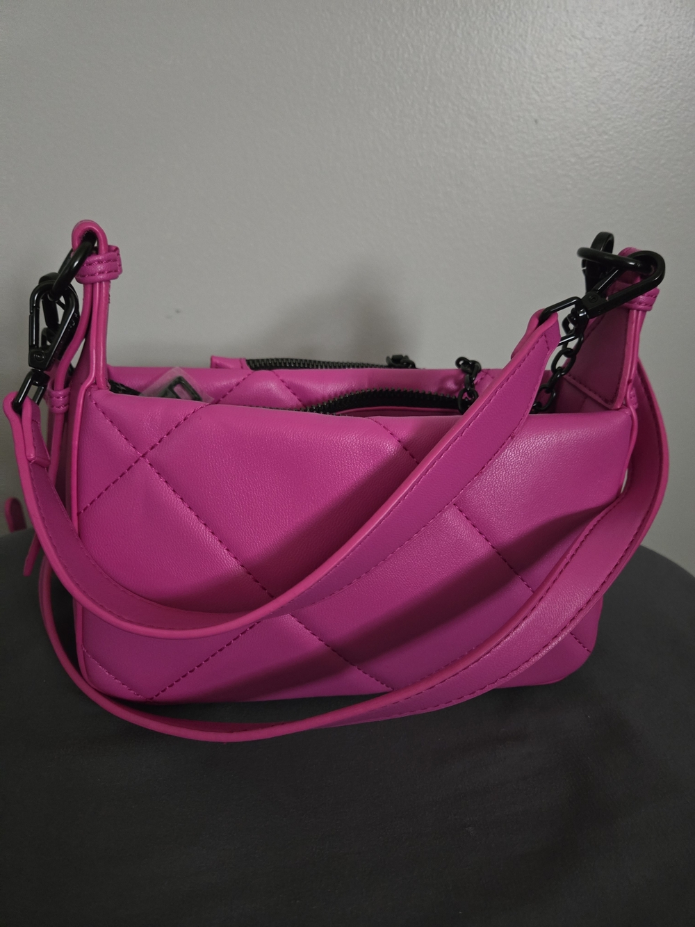 Hyper Pink Quilted Crossbody Bag - Picture 4 of 6